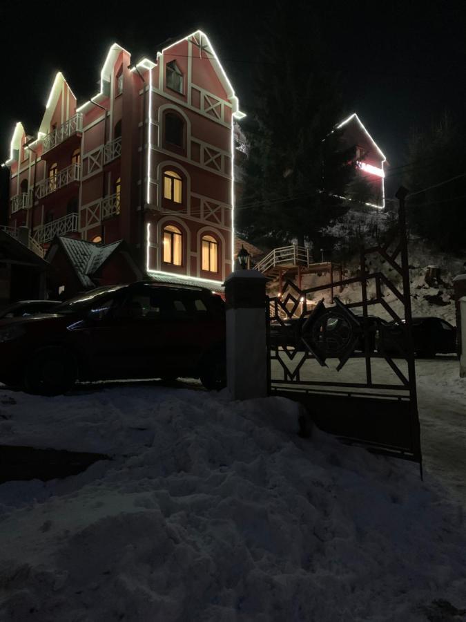 Hotel Kalyna ボロフタ エクステリア 写真