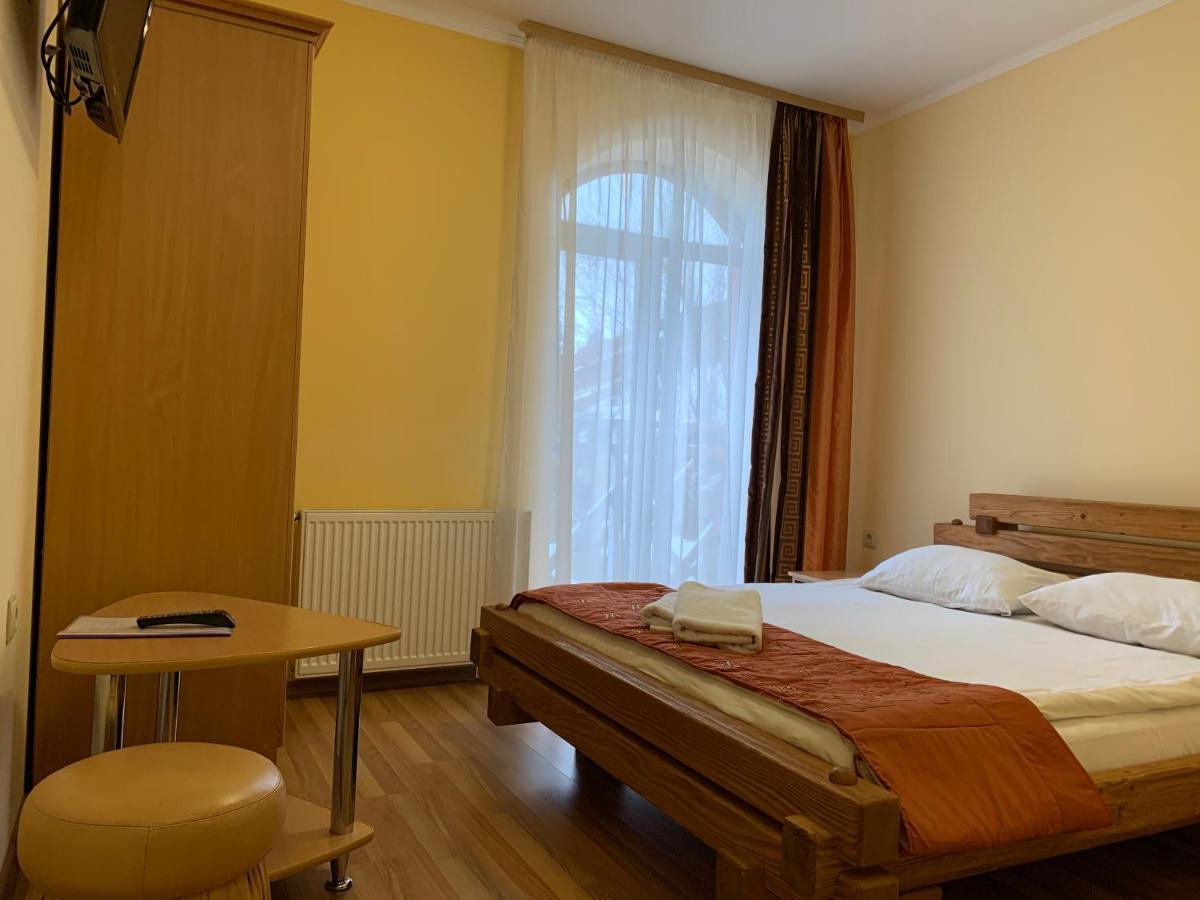 Hotel Kalyna ボロフタ エクステリア 写真