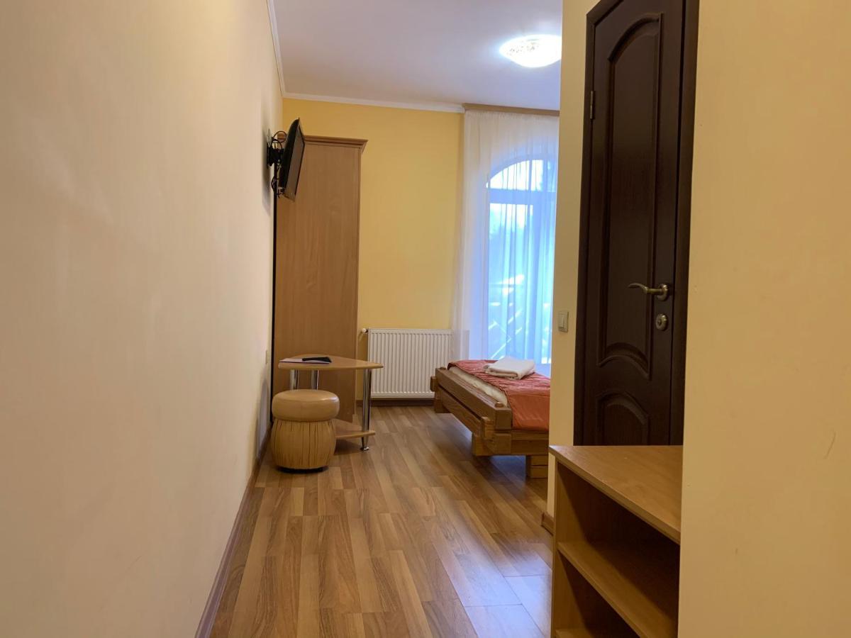Hotel Kalyna ボロフタ エクステリア 写真