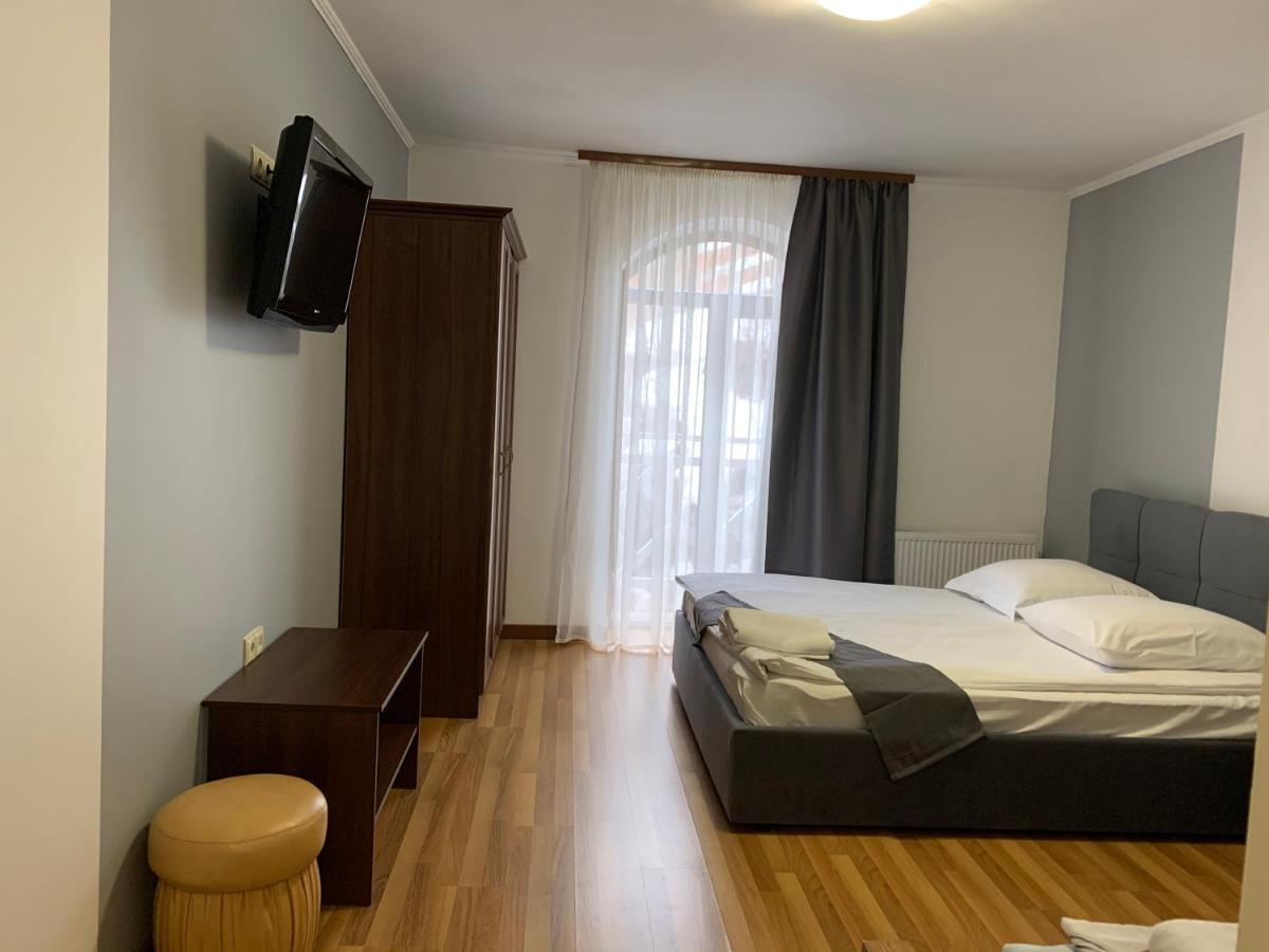 Hotel Kalyna ボロフタ エクステリア 写真