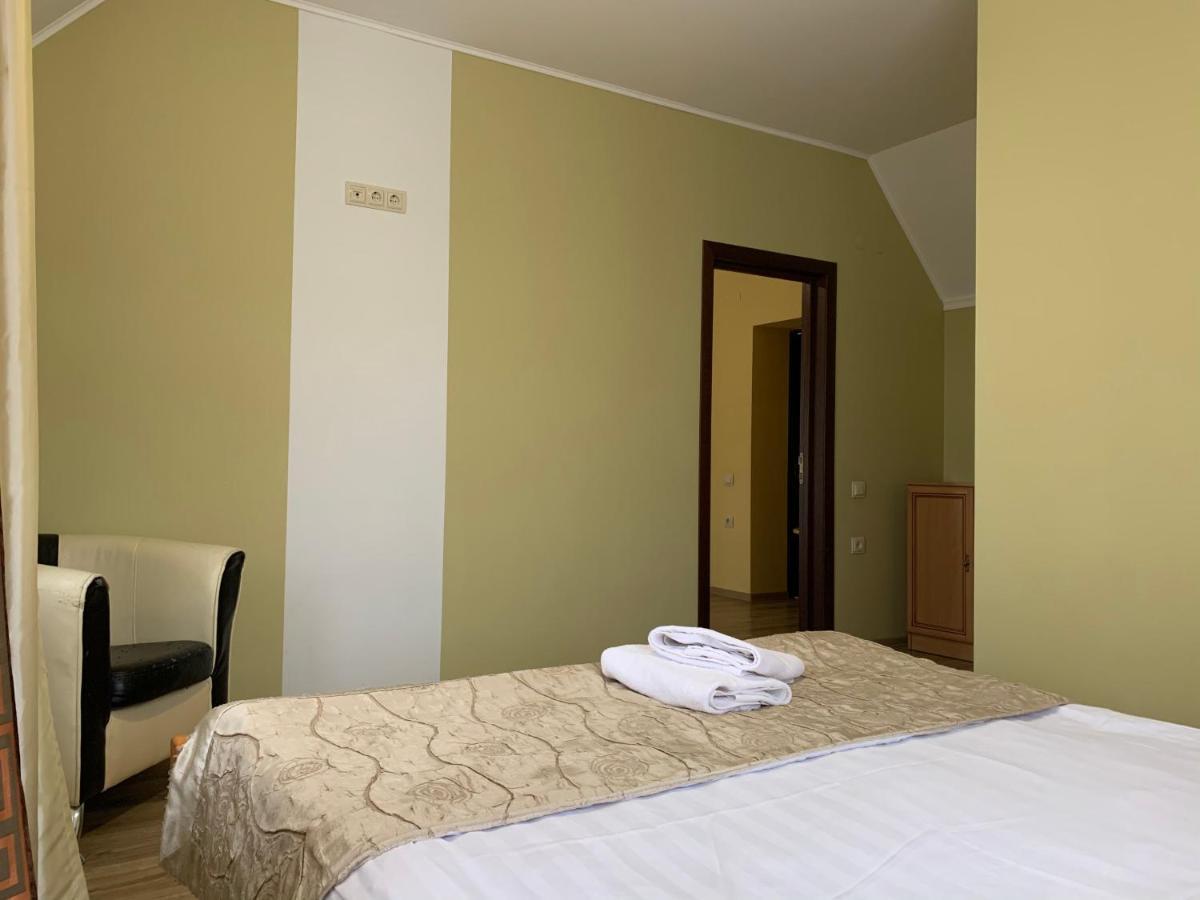 Hotel Kalyna ボロフタ エクステリア 写真