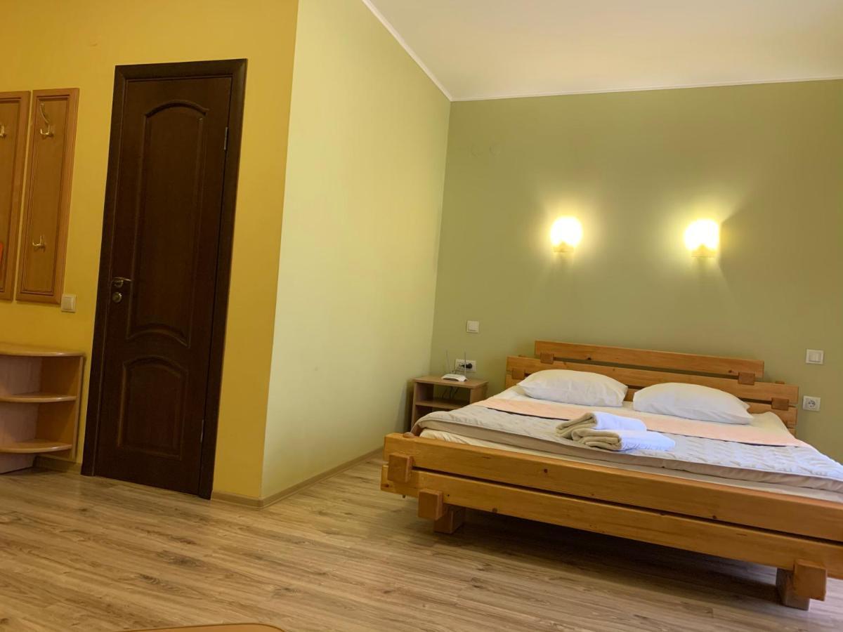 Hotel Kalyna ボロフタ エクステリア 写真