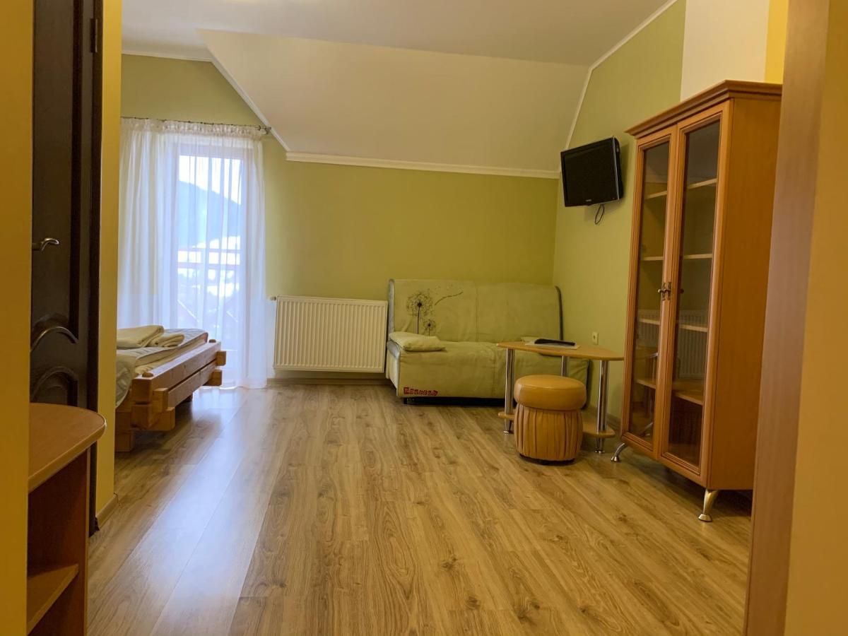 Hotel Kalyna ボロフタ エクステリア 写真