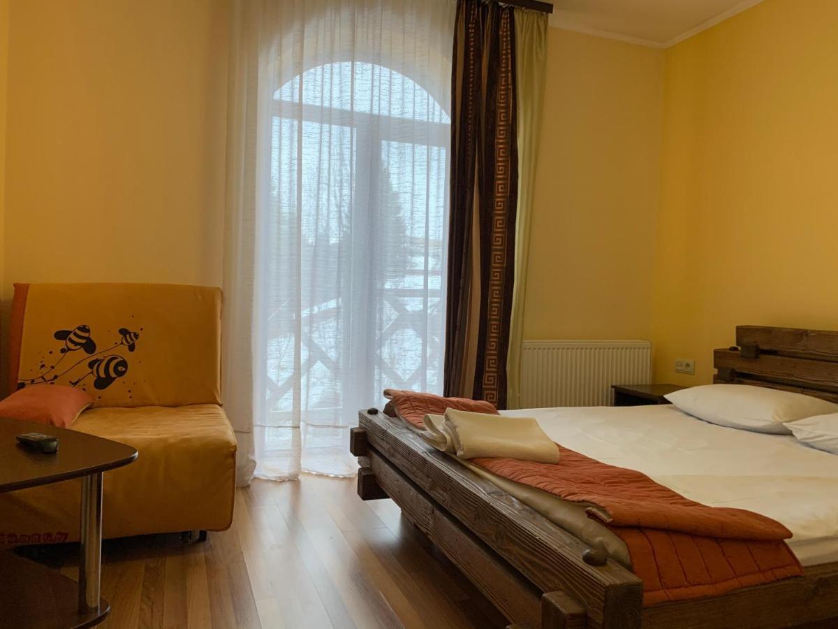 Hotel Kalyna ボロフタ エクステリア 写真