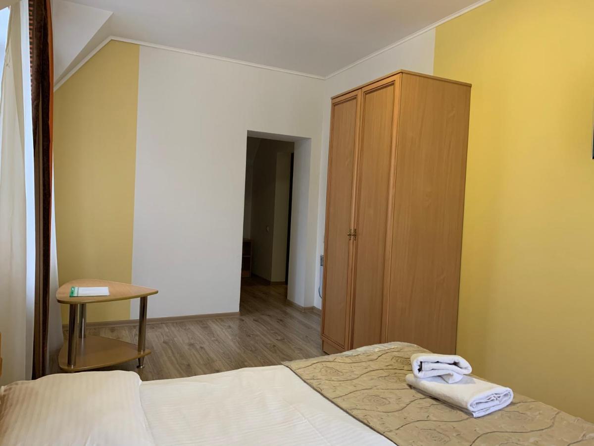 Hotel Kalyna ボロフタ エクステリア 写真