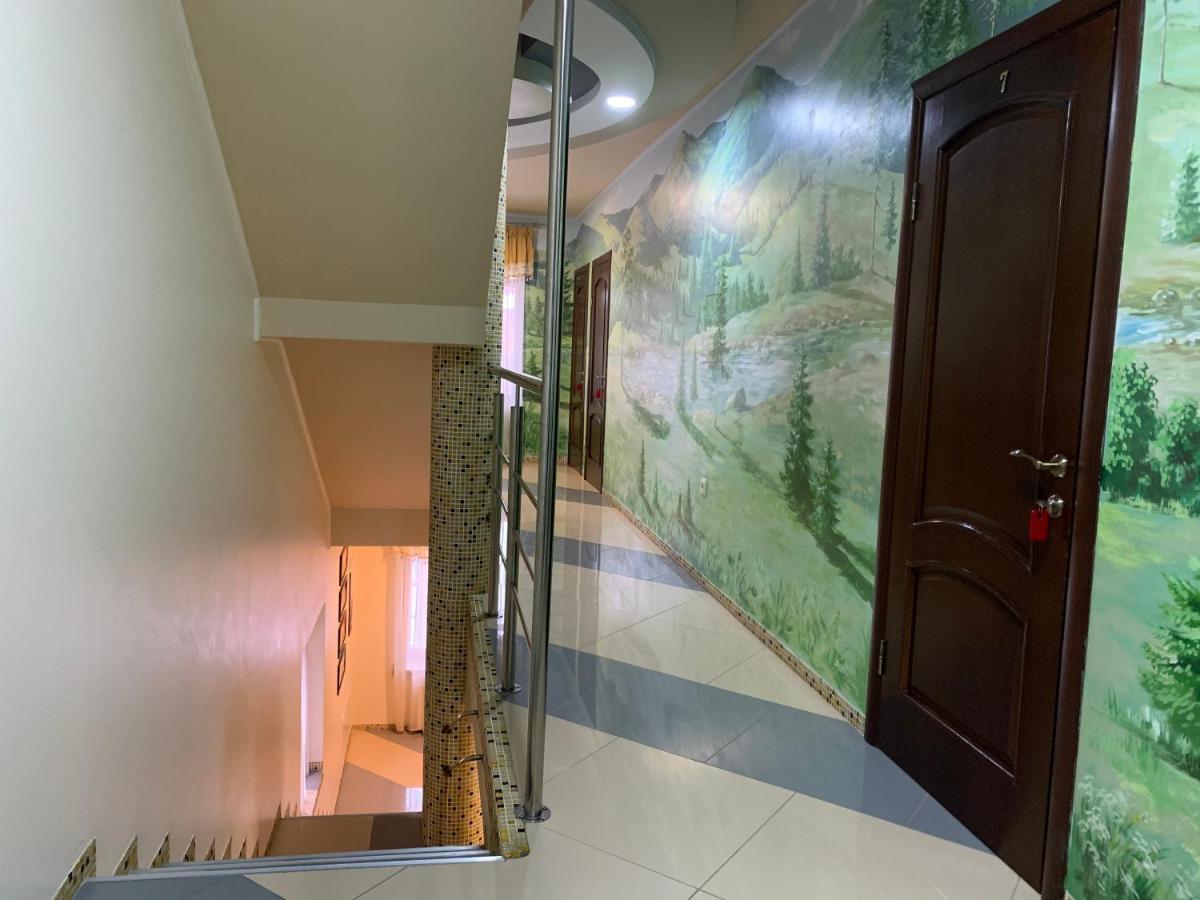 Hotel Kalyna ボロフタ エクステリア 写真