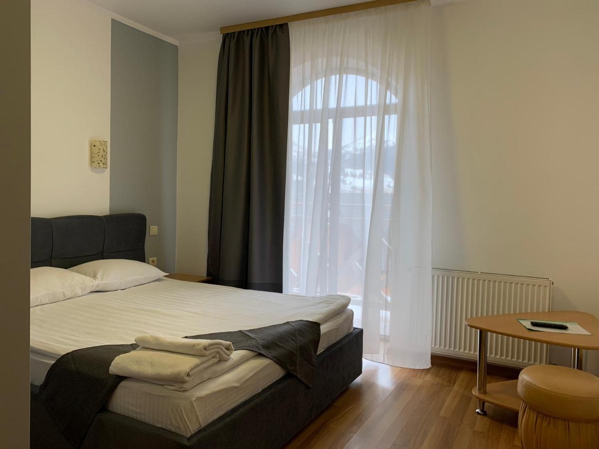 Hotel Kalyna ボロフタ エクステリア 写真